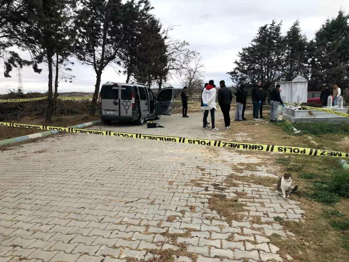 Tekirdağ’da Mezarlıkta İki Kişi Ölü Bulundu